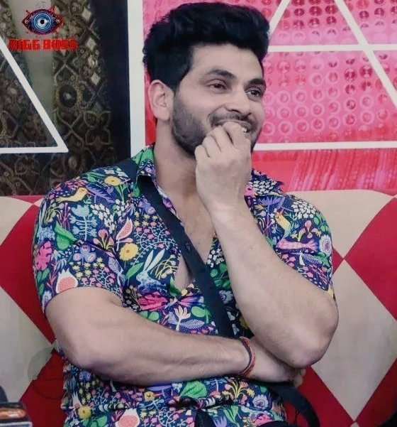 BiggBossWale20's tweet photo. He is Real, he has always played with his heart.. Maintained his relationship, his respect and he played with dignity. 
#ShivThakare #ShivKiSena
#BB16 #BiggBoss16 https://t.co/8nPip9f15y