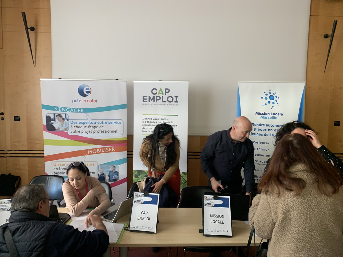 👍🏻Bravo aux équipes de @poleemploi_13 @pe_marseille16 pour la mobilisation des demandeurs d’emploi✅ @LaCL2E organise un #TourdeFrance merci à la <a href="/CCI_AMP/">CCIAixMarseilleProvence</a> pour l’accueil 👏🏻👏🏻👏🏻 #expertd’avenir #Industrie #commerce <a href="/NicolasConard/">Nicolas Conard</a> <a href="/MLMarseille/">Mission Locale Marseille</a> <a href="/Capemploi_/">Cap Emploi</a>