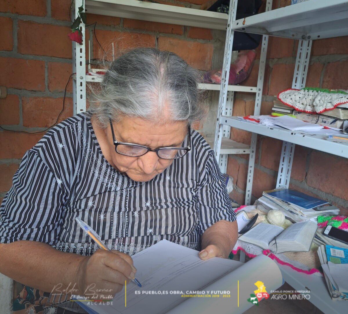 #CPE El alcalde <a href="/baldor_bermeo/">Baldor Bermeo</a> coordinó con la Dirección de Desarrollo Social y Turismo, brindar atención a través del proyecto “Adulto mayor con discapacidad, modalidad atención domiciliaria”, donde realizan actividades de:

🗣️ Charlas 
🧩 Actividades lúdicas