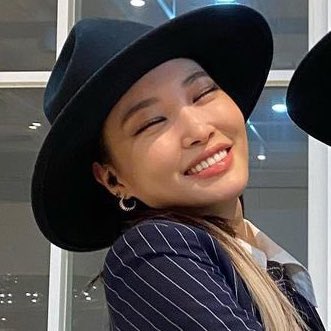 kchunghapics's tweet photo. happy birthday to the brightest moon. thank you for everything. through thick &amp; thin byuls will always be with you. i hope you know how much you mean to us. wishing you so much happiness. you’re forever in our hearts, our beautiful chungha  #28MoonsWithChungha #HappyChunghaDay https://t.co/xWaSMoUkoj