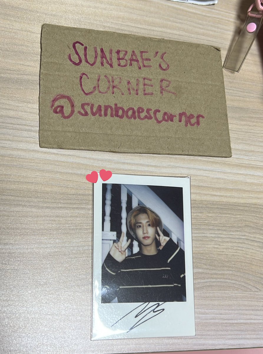 sunbaescorner's tweet photo. WTS/LFB 

Han op.2 signed Polaroid (printed) - qyop 

No lowballing 

🏷️straykids skz stray kids jisung pola sign rare pc photocard https://t.co/wCIlR8K91B