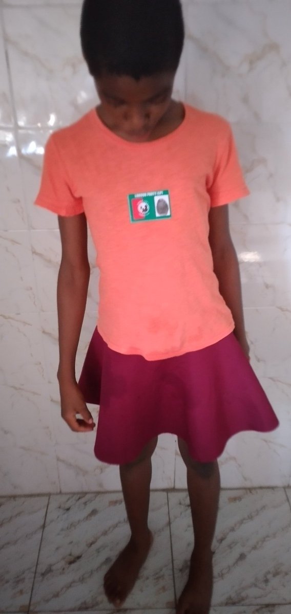 Awokenhope1's tweet photo. Sent my smallie out and she returned like this. Hahahahah! May God give us Peter Obi, amen.
#supreme court
#psqaure https://t.co/9TM6YC5H1o