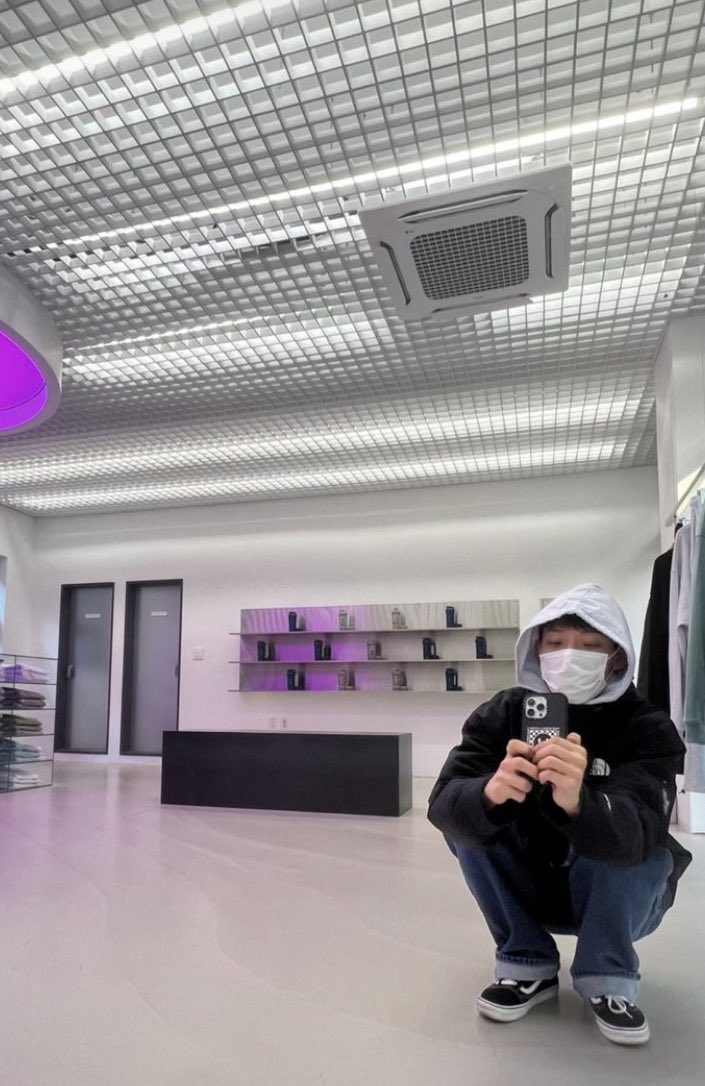 대충 최윤범이 귀여워서 안절부절하고 있다는 글