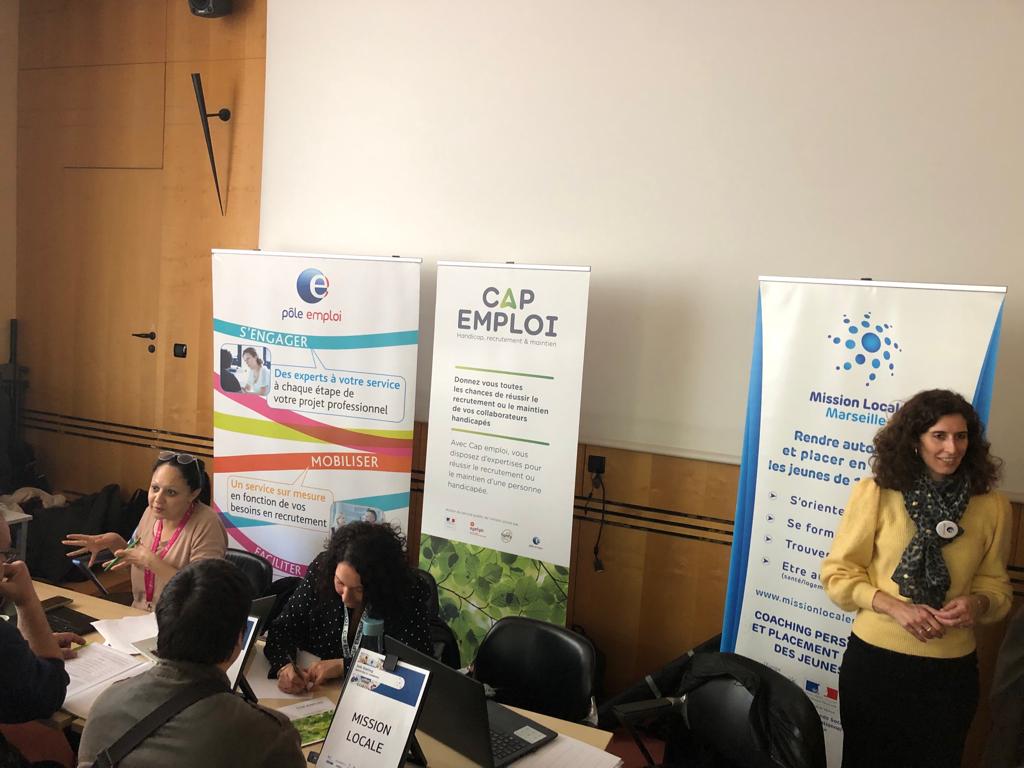 C'est parti pour le jobdating Industrie et Commerce à la <a href="/CCI_AMP/">CCIAixMarseilleProvence</a>, #AvecPôleEmploi et Les entreprises s'engagent @LaCL2E : 25 entreprises et organismes de formation à la rencontre des demandeurs d'#emploi