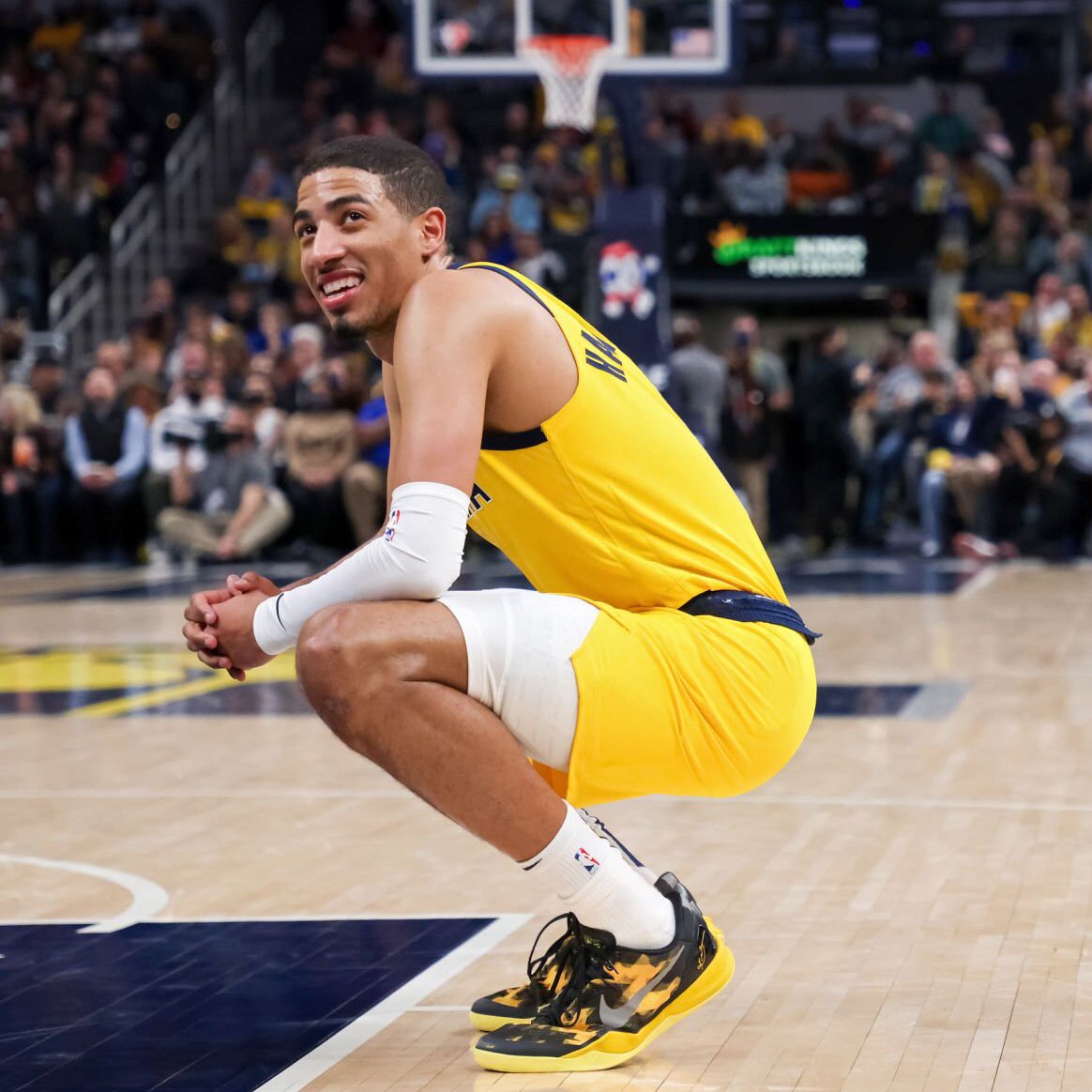 AKRileyy5's tweet photo. 1 year ago today… 
Tyrese Haliburton became an Indiana Pacer https://t.co/N9TkXTsP4G