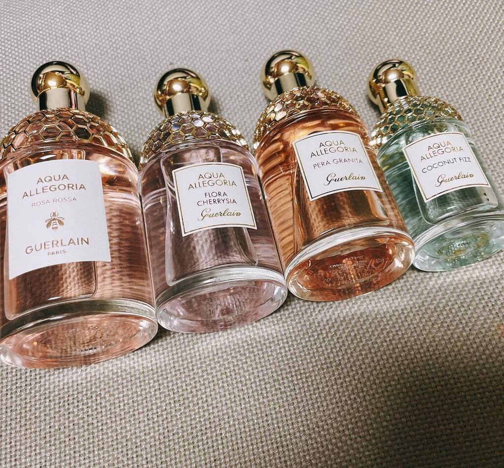 좋아하는 계통의 향들을 표현할 수 있는 겔랑 향수를 좋아😊
⁡
#香水 #guerlainperfume #ゲラン #アクアアレゴリア #향수 instagr.am/p/CoZ8rHsv4A-/
