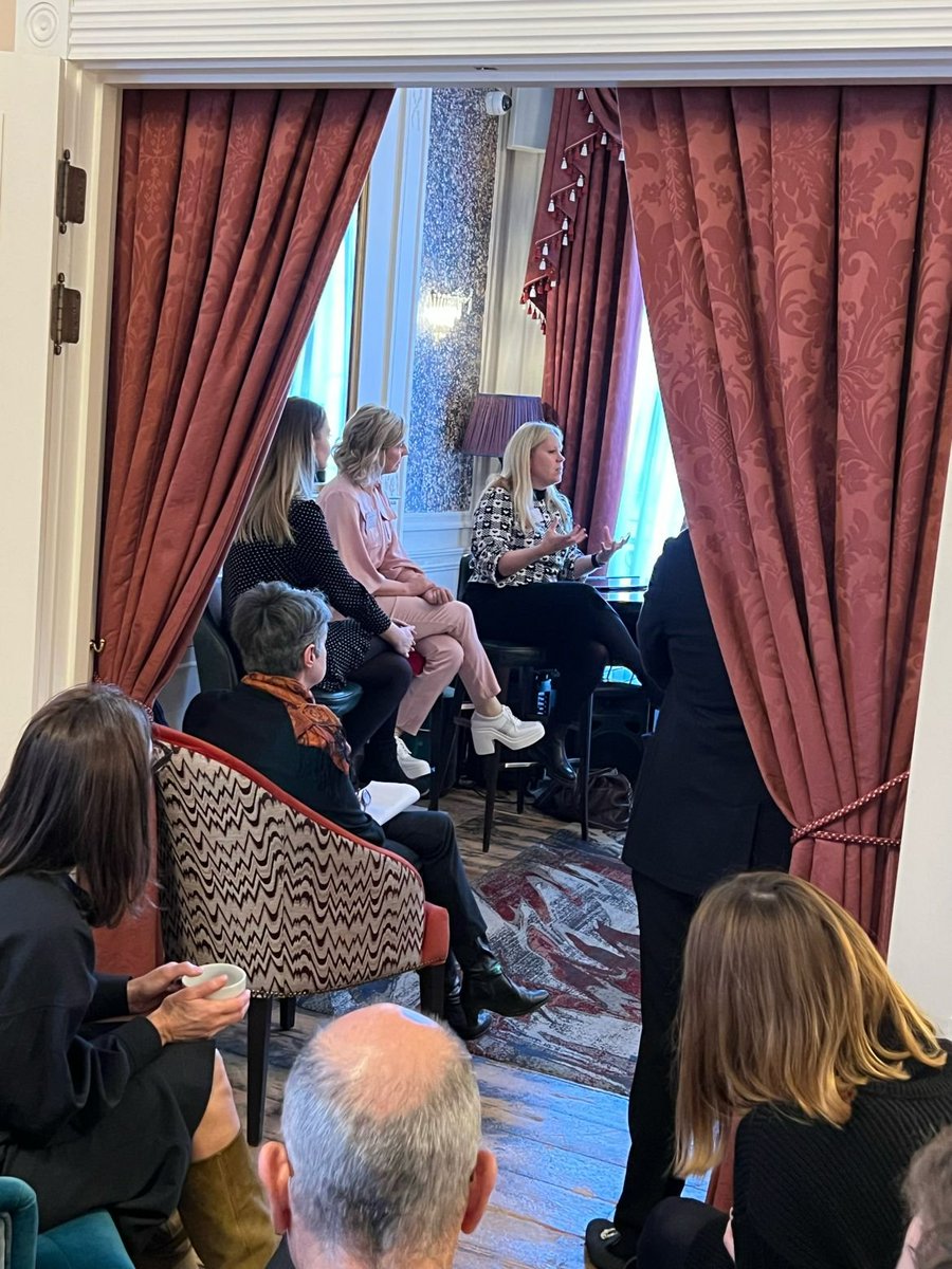 Katie Bareham (@katiebareham) on Twitter photo Another fantastic event with <a href="/Q_LDN/">Quintessentially</a> <a href="/benwelliot/">Ben Elliot</a>. Honoured to be asked to talk about the power of grassroots #Charities and the work of <a href="/DoorstepLib/">Doorstep Library</a>. Great to catch up with fellow CEO's <a href="/LivingstoneSoph/">Sophie Livingstone</a> <a href="/_MROYE/">Duro Oye</a> Natasha Westover and <a href="/sarahmayw/">Sarah Woodcock</a> Another fantastic event with <a href="/Q_LDN/">Quintessentially</a> <a href="/benwelliot/">Ben Elliot</a>. Honoured to be asked to talk about the power of grassroots #Charities and the work of <a href="/DoorstepLib/">Doorstep Library</a>. Great to catch up with fellow CEO's <a href="/LivingstoneSoph/">Sophie Livingstone</a> <a href="/_MROYE/">Duro Oye</a> Natasha Westover and <a href="/sarahmayw/">Sarah Woodcock</a>