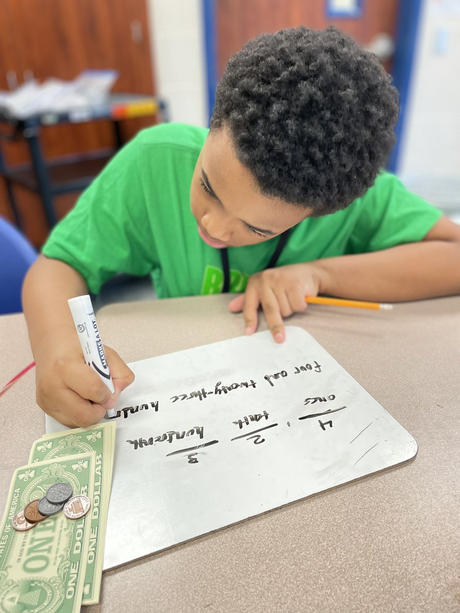 MathWithMsWade's tweet photo. Using money to help us identify and name decimals to the hundredths. #MajorAllStars #MathatMajor https://t.co/26yS2m8Z5T