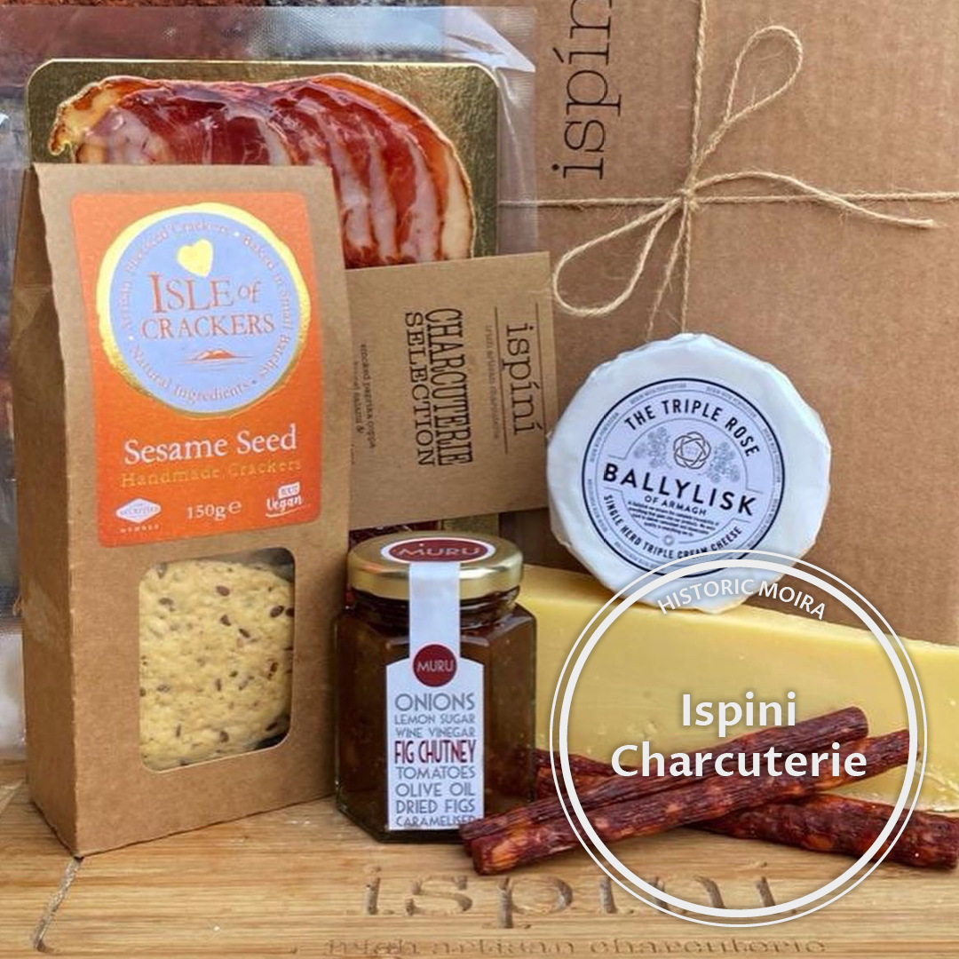 Local charcuterie @ispini_cured have some amazing hampers available that would make fabulous gifts for the ultimate cheeseboard lover. It’s ‘wee meat and cheese hamper’ is priced at only £25! 🧀🥩 #hillsboroughmoira #RHHM #ispini #charcuterie #giftidea