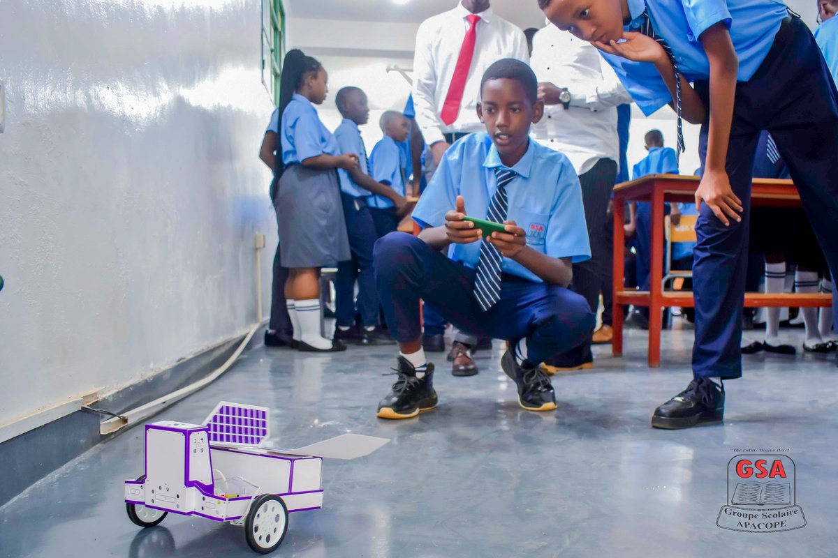 rwandaconnected's tweet photo. We are always proud and amazed to see our maker space trainees’ inventions come to life. 

#ConnectRW #TeachersTechTogether #makerspace #apacope https://t.co/DKzKN98Ugm