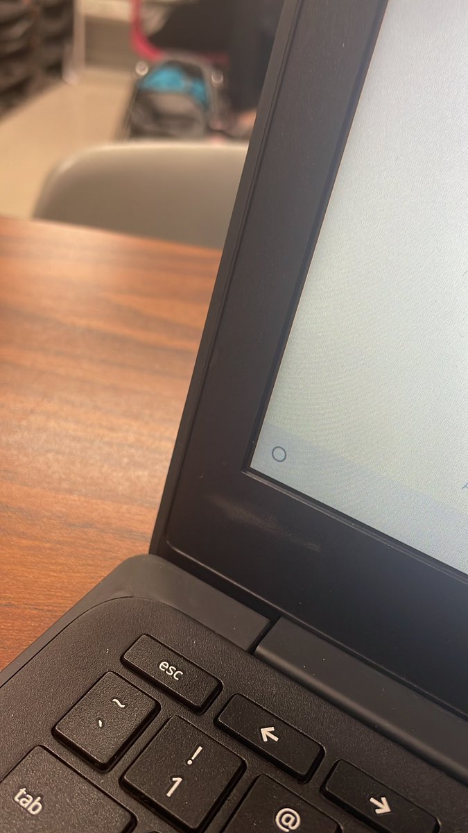 TLRayze's tweet image. Dude school is so boring.                                 #boring #school #schoolsucks