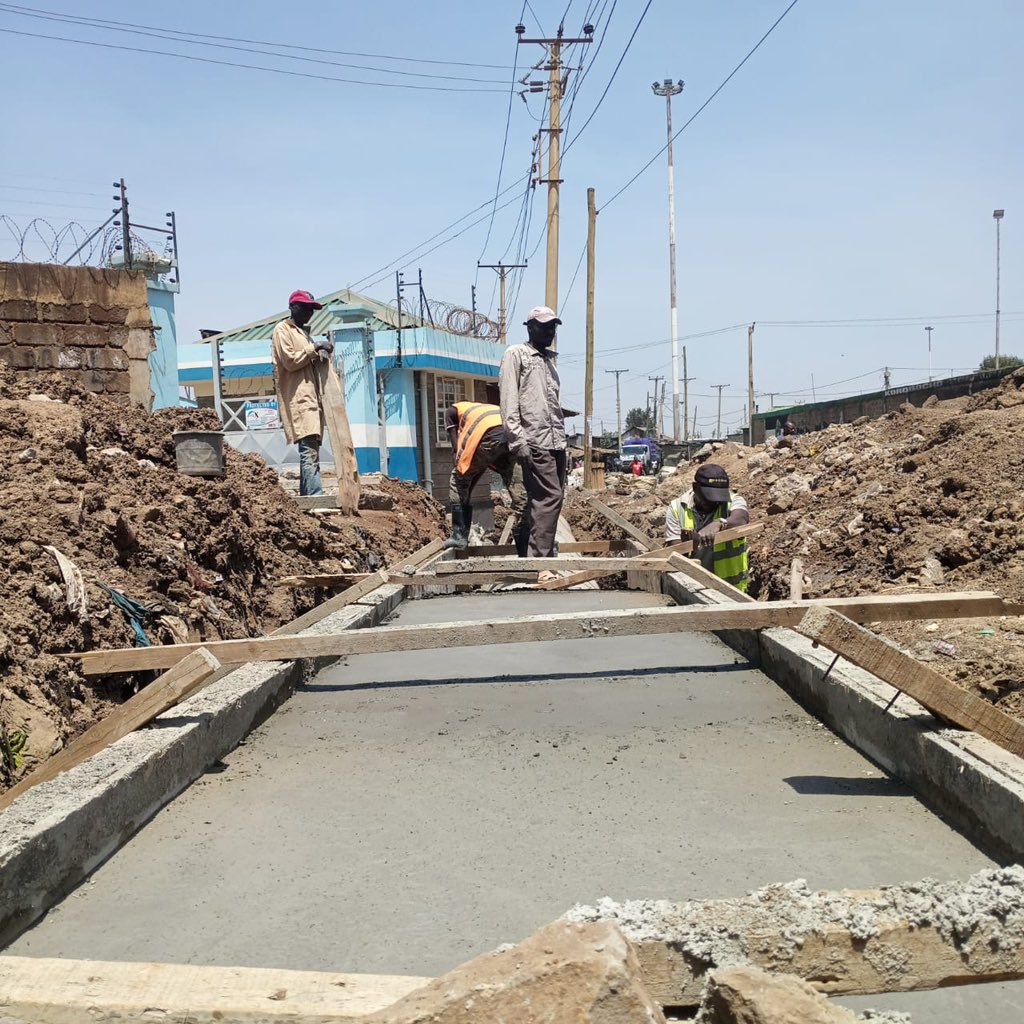 SakajaJohnson's tweet photo. Watu wa Koch Poleni. Hii tunatatua kikamilifu. Patience tu kiasi. It must work. 

Permanent solutions. No quick fix. https://t.co/jbXAlZMT2p