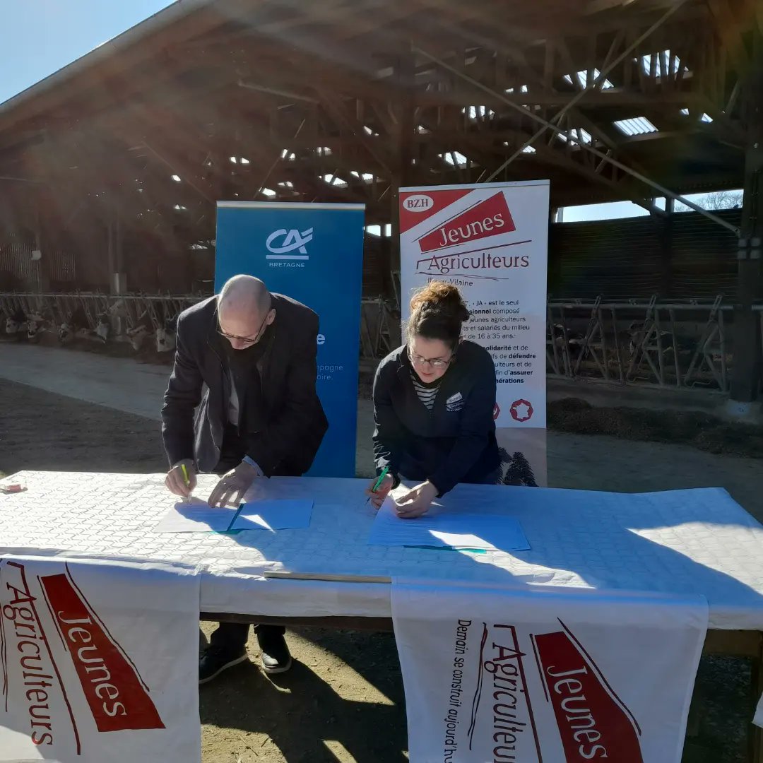 [Congrès National JA] Crédit Agricole Bretagne a réaffirmé aujourd'hui son soutien à la jeunesse agricole en devenant partenaire officiel du Congrès !  Merci à <a href="/CAIlleEtVilaine/">Crédit Agricole d'Ille-et-Vilaine</a> <a href="/ca_finistere/">Crédit Agricole 29</a> <a href="/CA_cotesdarmor/">Crédit Agricole 22</a> @CA_morbihan