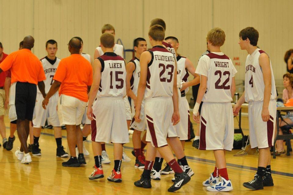baileyOwright's tweet photo. @mr_whats_it2ya Bro I literally played AAU 🤌👌🏀 https://t.co/CPeMZQEeLL