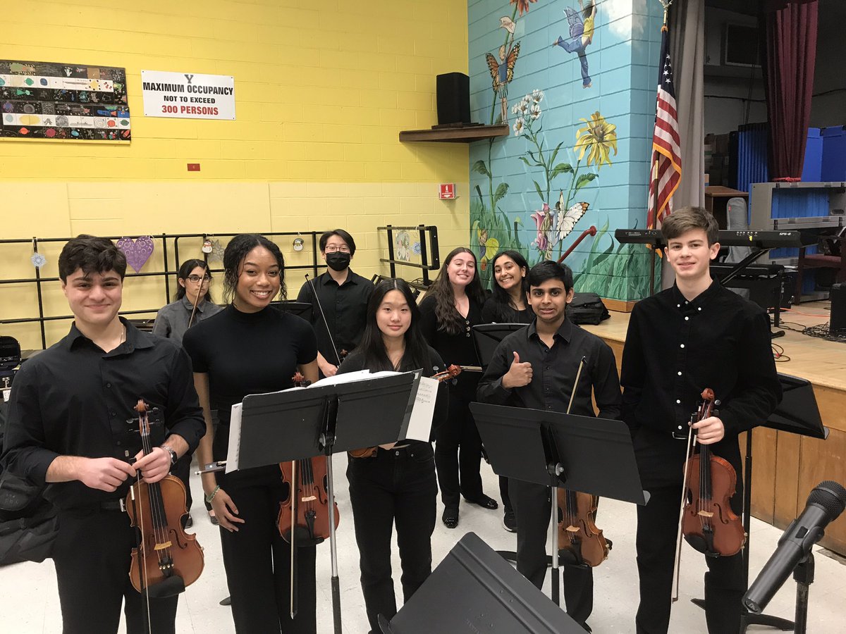 Emily Kluga tweet media