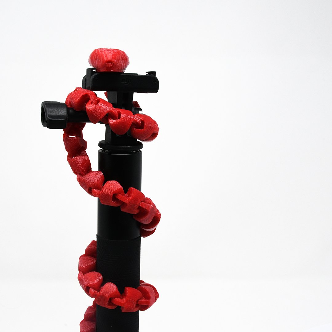 SurfaceScan's tweet image. Print of the day ~

Today&apos;s print of the day is a articulating snake we found on Thingiverse, designed by Onasiis and remixed by TechnicaL50.

surfacescan.co.uk/3d-scanning-se…
surfacescan.co.uk/3d-printing-se…
#3dprinting #3dscanning #rapidprototyping #reptile
#snake  #articulatedprint