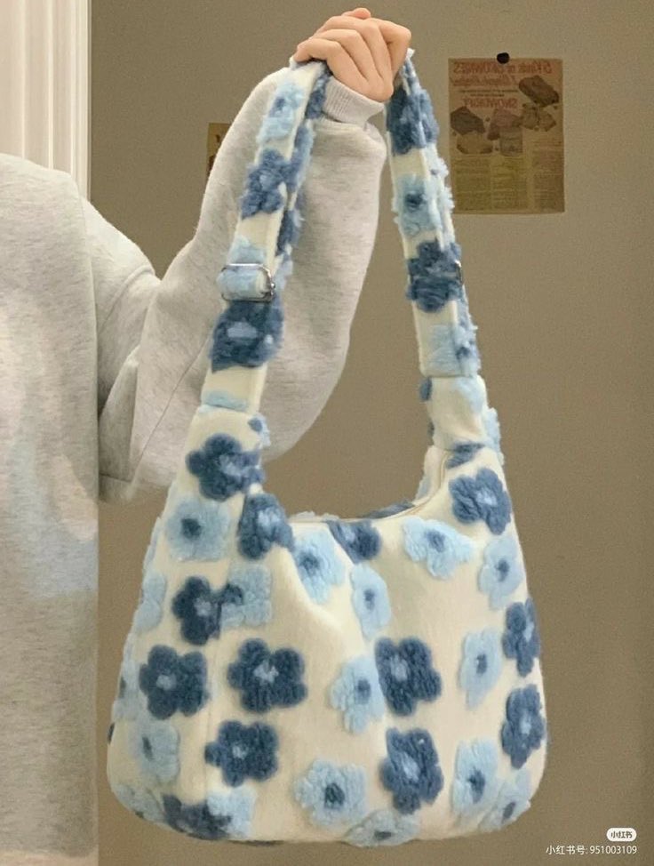 300moods's tweet photo. Daisy flower bag https://t.co/VJfIHSxlCX