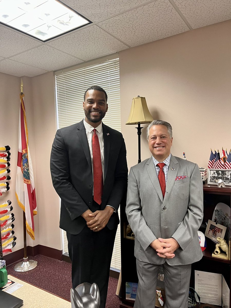 MannyMacMed's tweet photo. Very grateful to meet with @JeffAtwater, @ChipLaMarca, @EdmondsJervonte, &amp; others at the Florida Capitol for #FAUDay! 

I spoke about the Dr. McNeely Dream (M.D.) Project &amp; about @FAUMedSchool expansion plans! 

Excited for the future of medical education in #Florida &amp; beyond! https://t.co/ZUOrSiZWHW