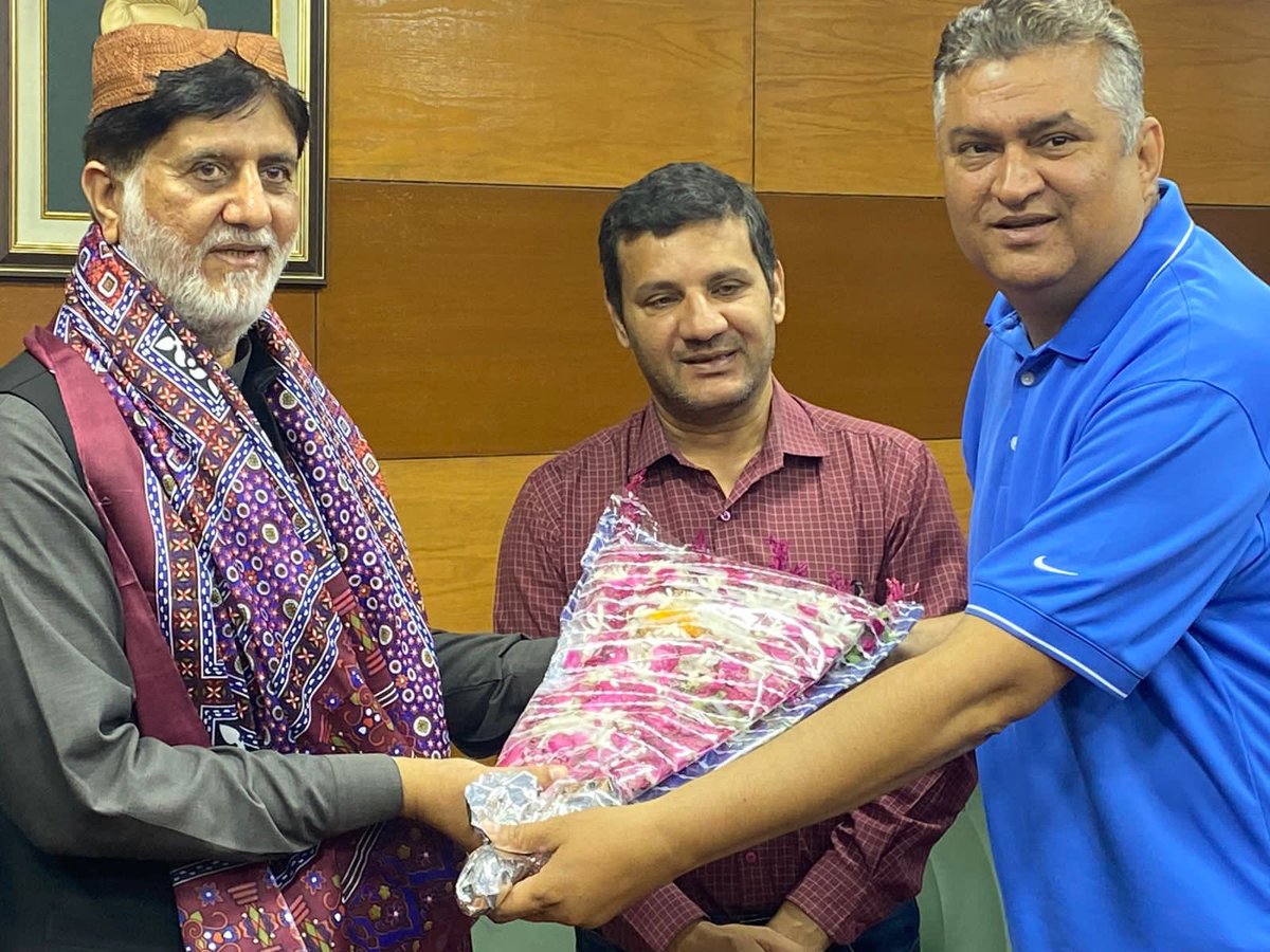 OfficialSjas's tweet photo. A delegation of SJAS, led by PSWF secretary, called on Secretary Sports &amp; Youth Affairs, Sindh, Hafiz Abdul Hadi Bullo. The secretary was briefed, in detail, about SJAS activities over the years. Mr Bullo appreciated SJAS, vowed to join hands in future endeavours. https://t.co/VxxFT9hxSd