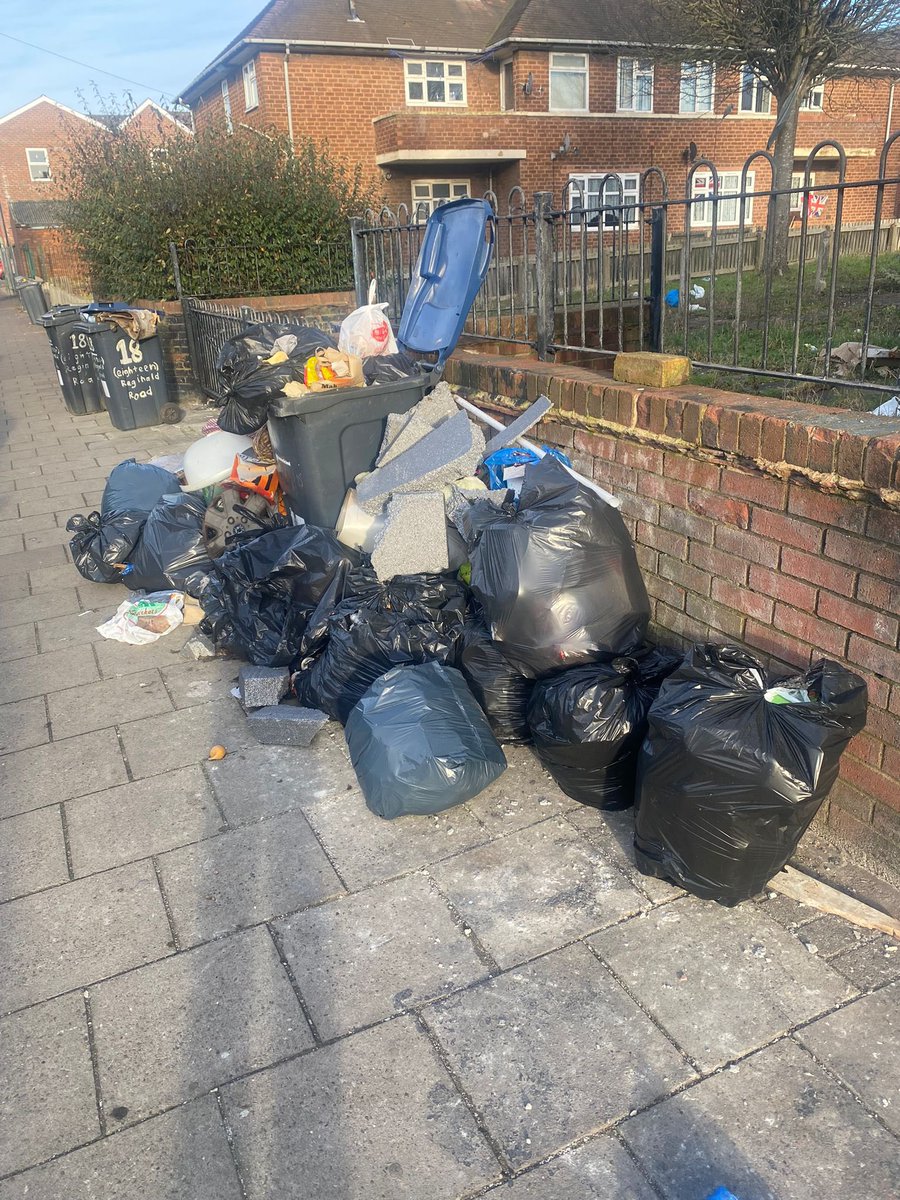 Can we get the removed please <a href="/BCC_Help/">BCC Customer Service</a> on Reginald Road Alum Rock