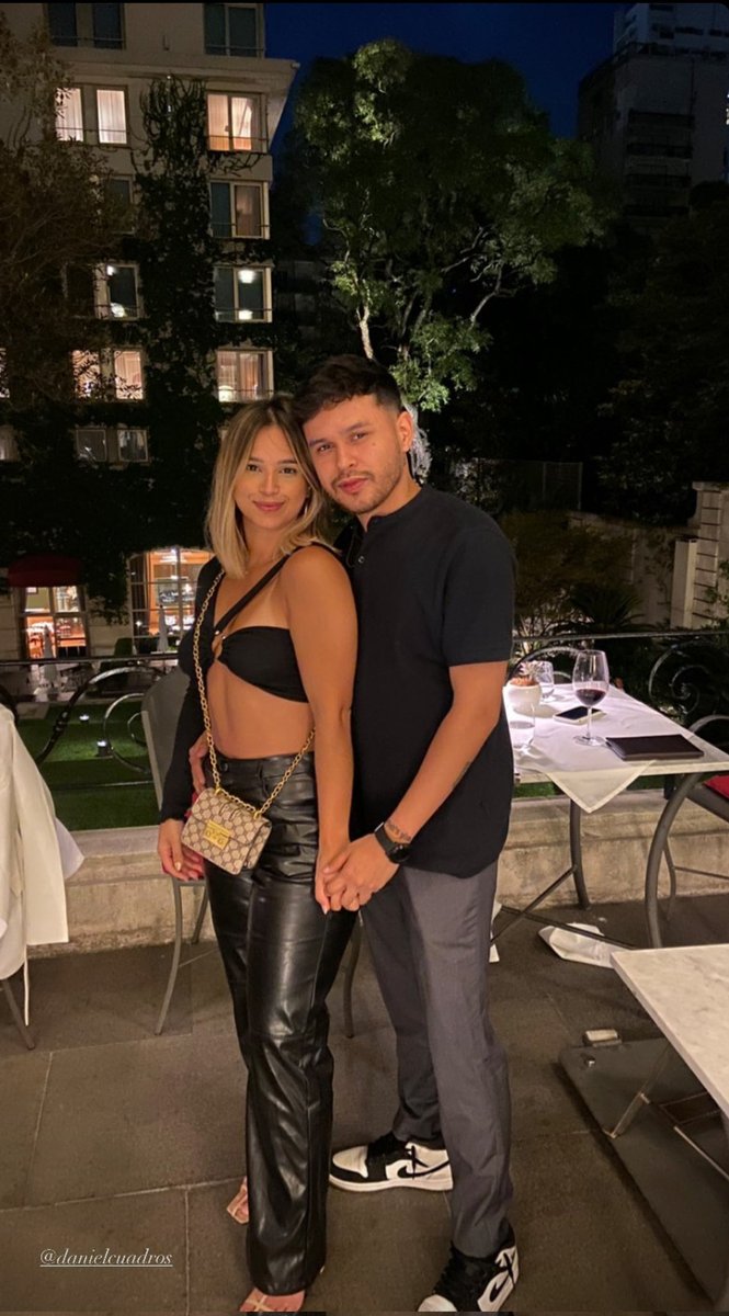 liss3377's tweet image. El Sireno ya tiene novia ujuuuu
Felicidades Dani Cuadros 😉