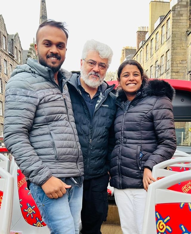 ThalaAjith_FC's tweet photo. EXCLUSIVE ✨

Latest Click Of AK In Scotland 🎉🥁

#AjithKumar #AK62 https://t.co/HdwwIjEwuc