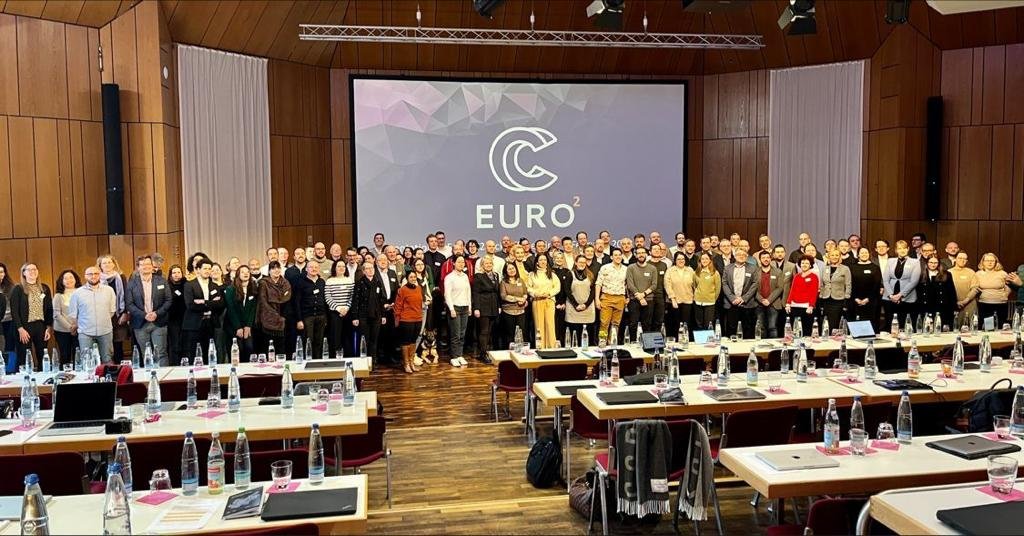 BIREX_CC's tweet photo. 🚀 Avviato il progetto #EuroCC2!
Attraverso la collaborazione tra enti di ricerca e aziende, @EuroccItaly si propone di promuovere l'utilizzo di #HPC, #HPDA e #AI in europa.
Assieme a #BIREX, presenti a Stoccarda anche @Cineca1969, @IFABfoundation, @DompeFarma e @Leonardo_live. https://t.co/Mx2oWvxl44