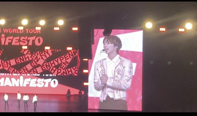 ssushiiee's tweet photo. HAPPY BIRTHDAY TO THE BEST LEADER!!🎊🎂      seeing you in real life is the most magical moments of my life and will remain forever🥰. I love you very much.balik ka na won😭 PCD IS HITTING ME FR https://t.co/wZD8hVs42E