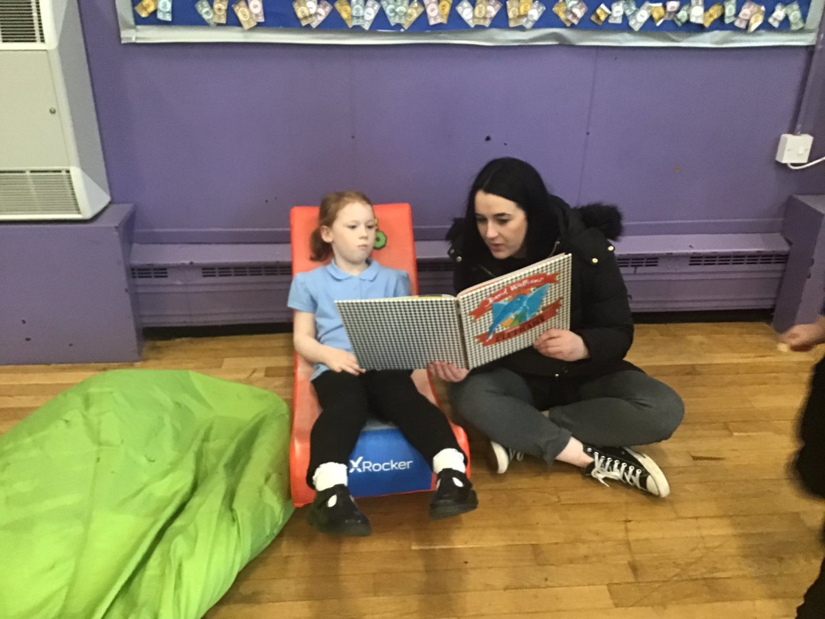 What a wonderful time we had hosting Year 1’s Reading Cafe for parents this afternoon. It was so lovely to see parents sharing stories with their children. @simonsideschool