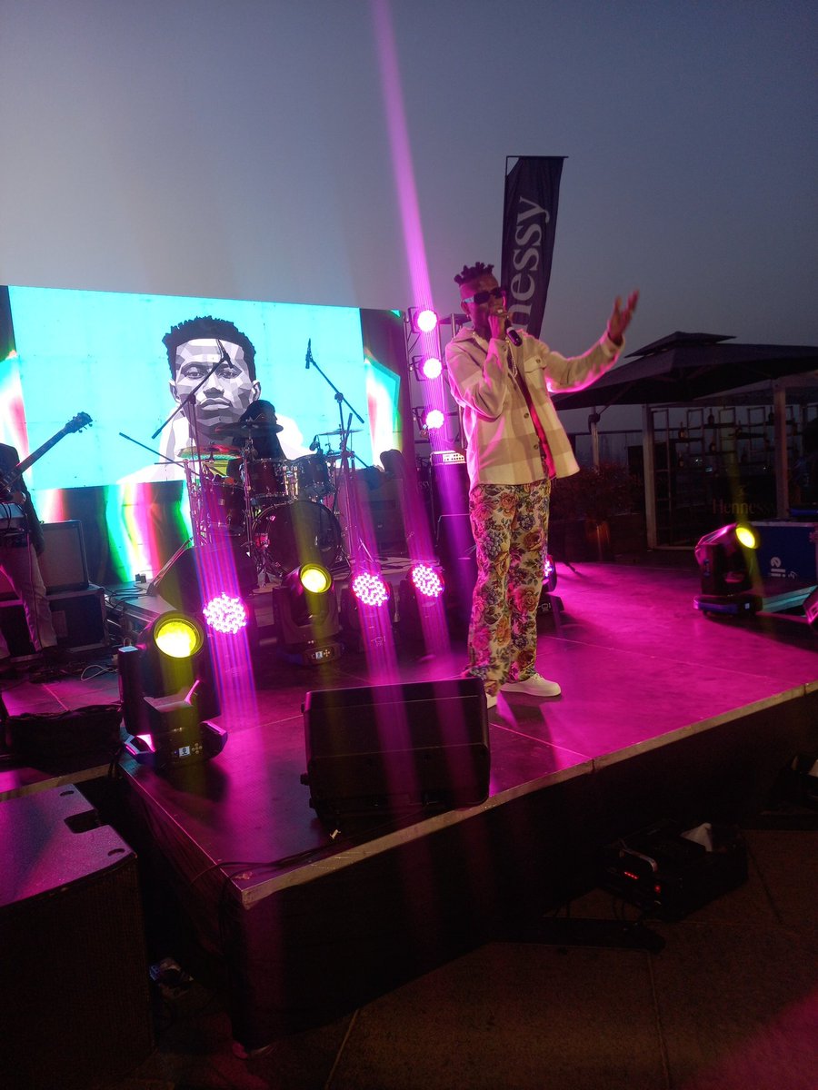 Never stop never stop with #HennessyKE &amp; <a href="/OCTOPIZZO/">OCTOPIZZO</a>