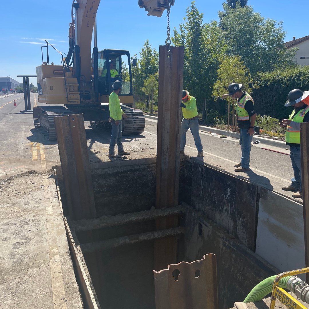 Who enjoys it more?

 🚧 Our crews enjoy when our Founders visit the site and help out for the day. 

Can you spot one of our founders in the photo?

Leave a comment below to let us know which one you think he is… ⬇️

#pipelinelife #sanfranciscobayarea #constructionworker