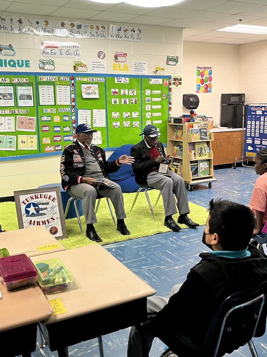 Students at @ARES_HCS spent the morning bringing their learning to life with two Tuskegee Airmen! Excitement is in the air! #blackhistorymonth #makingconnections