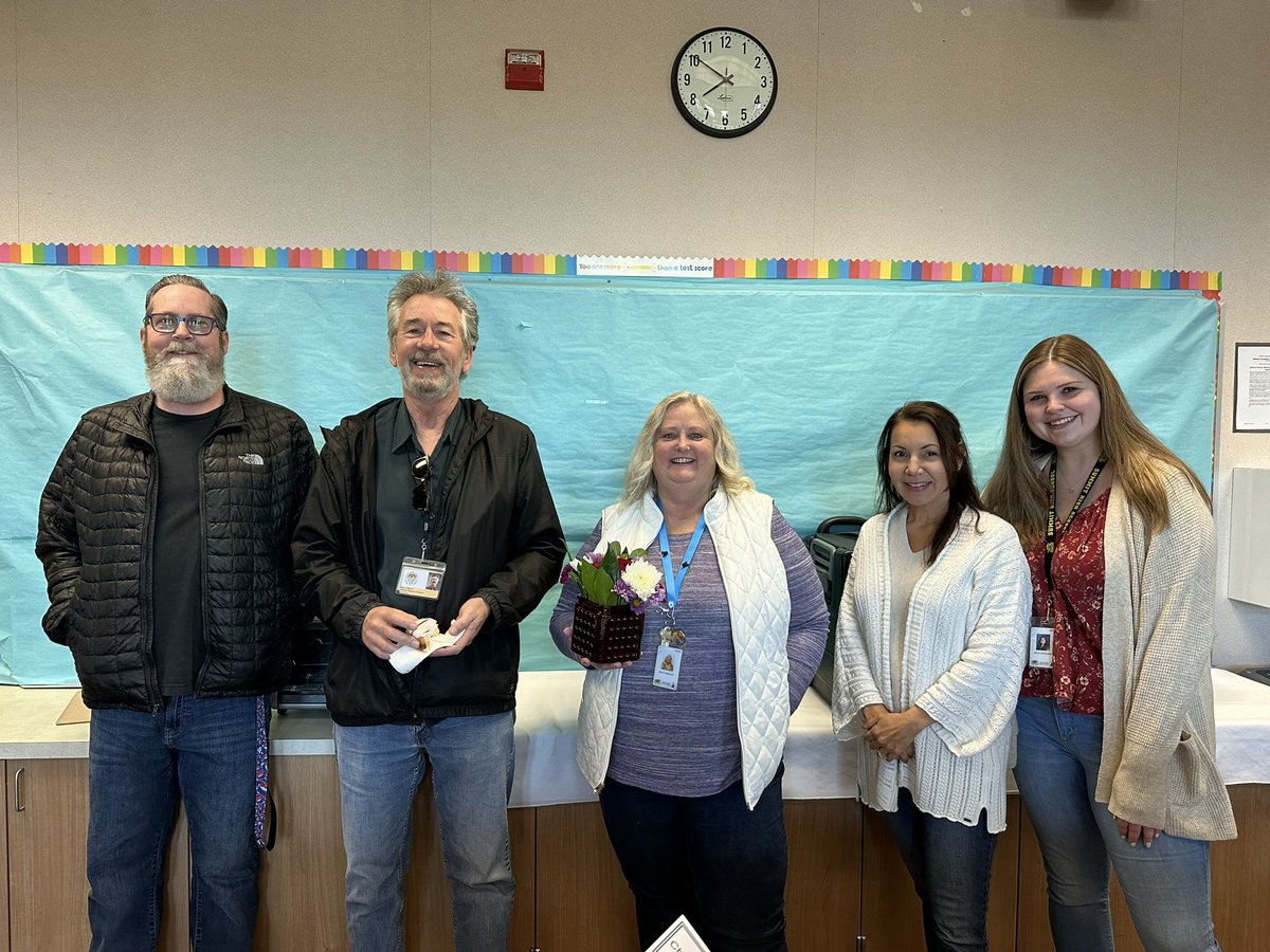 horizoncoyotes's tweet photo. Happy School Counselors Week! Thank you to our Horizon and Summit counselors who work hard to help our students succeed! #horizoncoyotes #summitmountainlions #counselorsweek https://t.co/js17GxAaWn