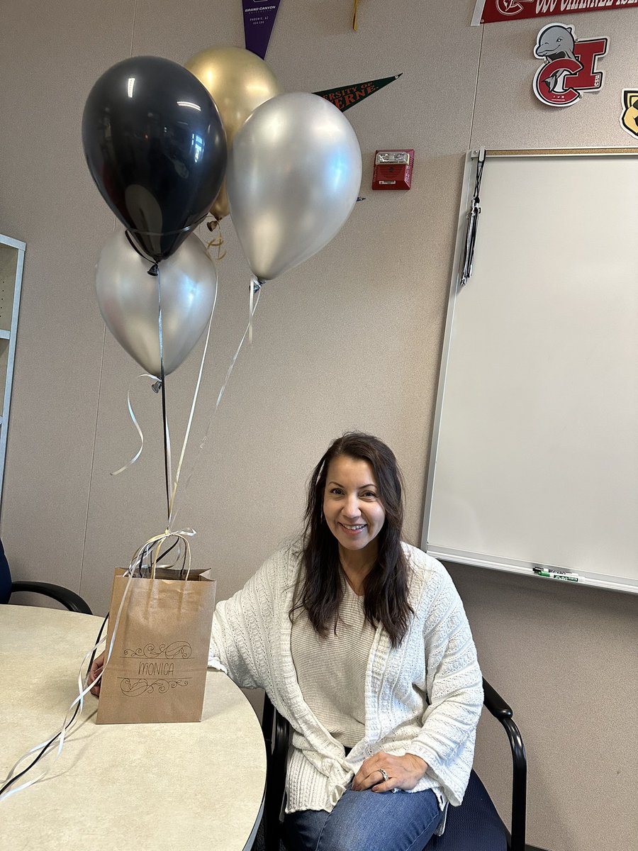 horizoncoyotes's tweet photo. Happy School Counselors Week! Thank you to our Horizon and Summit counselors who work hard to help our students succeed! #horizoncoyotes #summitmountainlions #counselorsweek https://t.co/js17GxAaWn