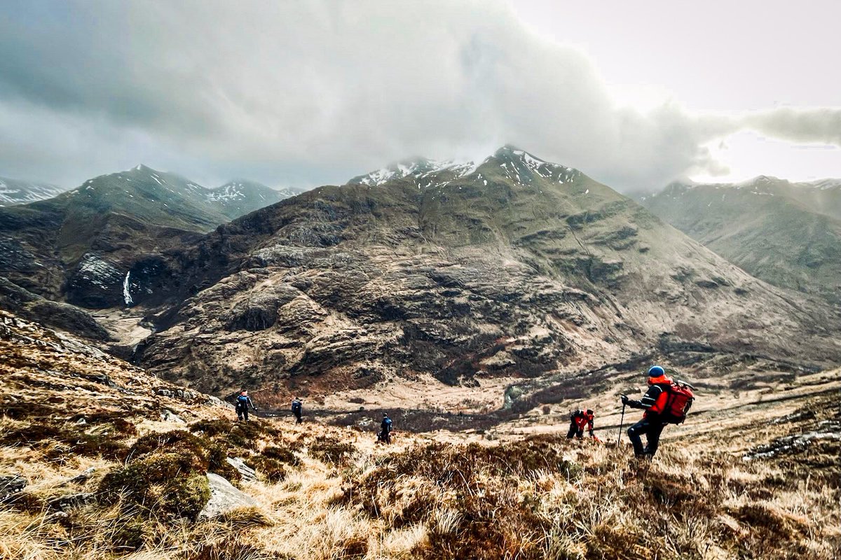 raf_mrs's tweet photo. Yesterday @RAF_Valley MRT assisted @LochaberMRT searching for three missing climbers on #BenNevis. Luckily the climbers made their own way to safety #NextGenRAF #RAFMRS #MountainRescue #Whensoever https://t.co/Pbdpm0hq5M