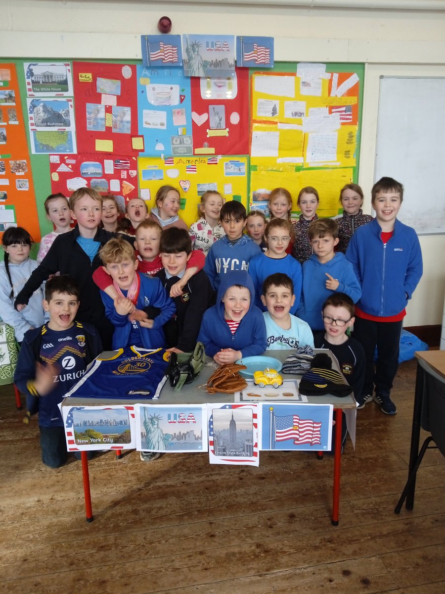 MsStaffordRNS's tweet photo. We had a lovely day today celebrating Intercultural Day in our school 😀 the children put a huge effort into all their wonderful projects @RathnureNS @RathnureGreen @GreenSchoolsIre https://t.co/ldShJUieXN