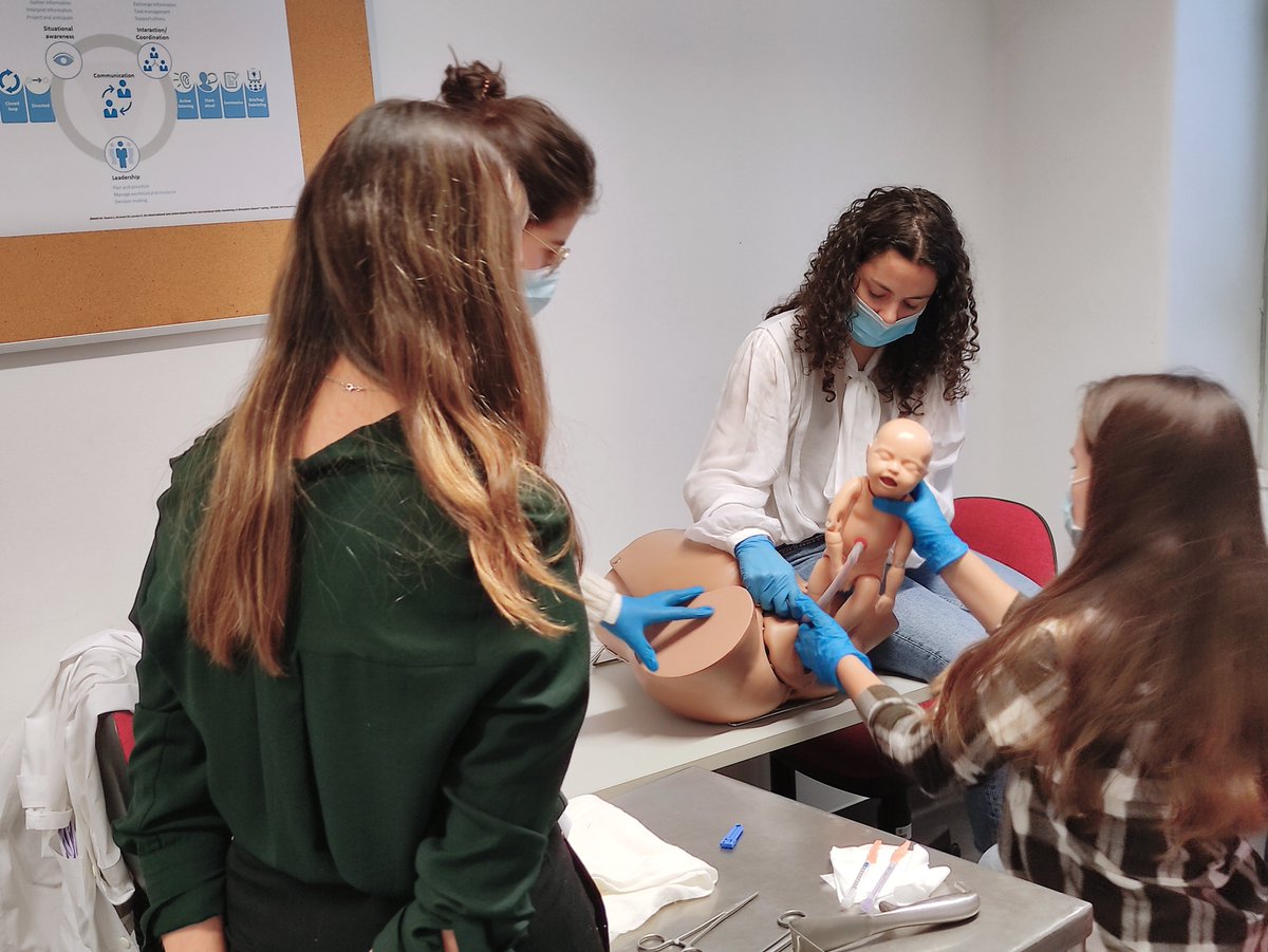 Centro de Simulação da FMUP (@simfmup) on Twitter photo Basic interventions in childbirth course
@CSB_FMUP
<a href="/FMUPorto/">Faculdade de Medicina da U.Porto</a>
<a href="/UPorto/">Universidade Porto</a> Basic interventions in childbirth course
@CSB_FMUP
<a href="/FMUPorto/">Faculdade de Medicina da U.Porto</a>
<a href="/UPorto/">Universidade Porto</a>