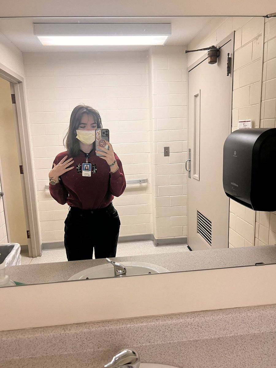 tr1nabean's tweet photo. work fits #trinagoescorporate https://t.co/c3F8mFgtpp