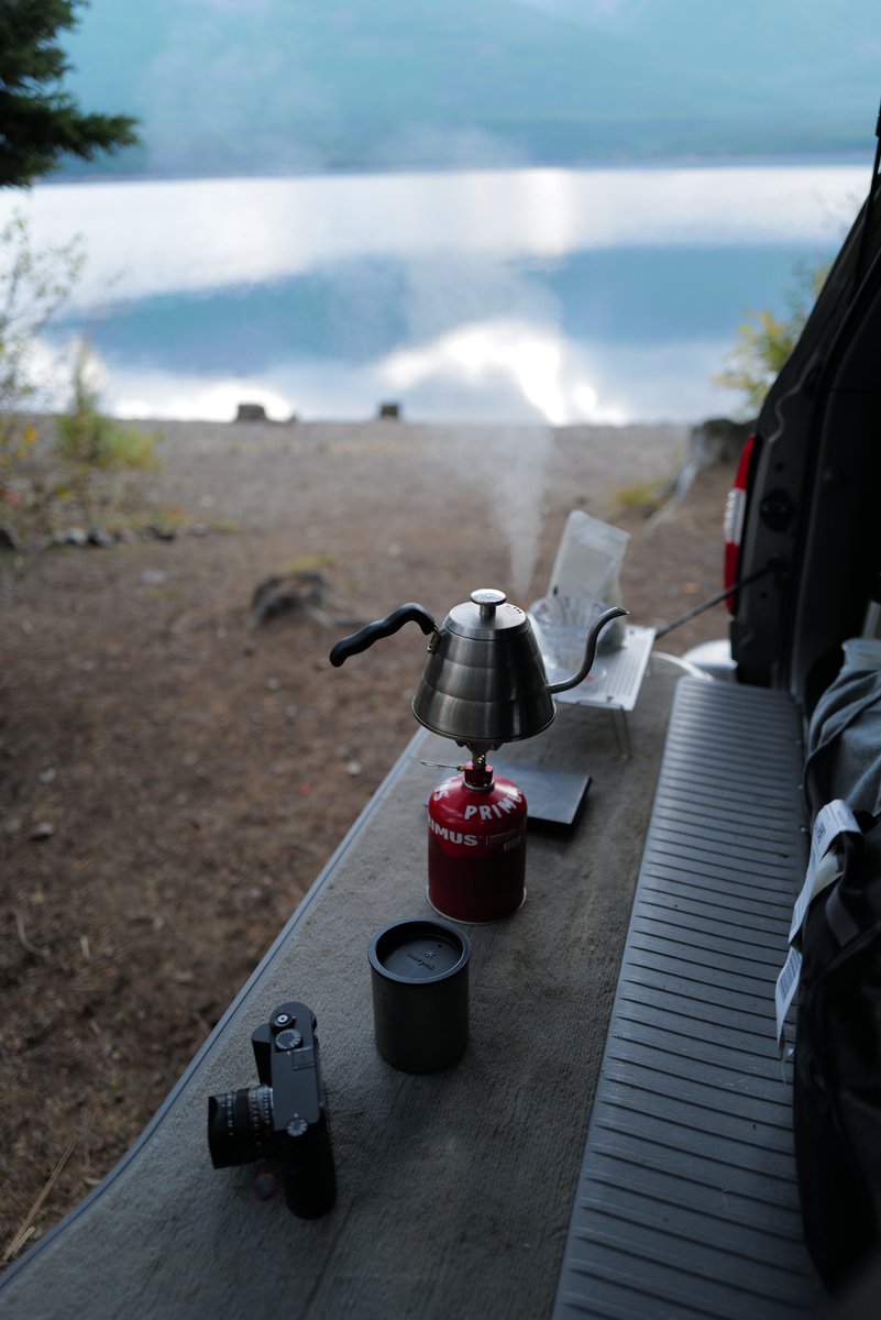 CorbinHeist's tweet photo. Somehow, Coffee just tastes better off the tailgate. https://t.co/hUXz7N7Tfe