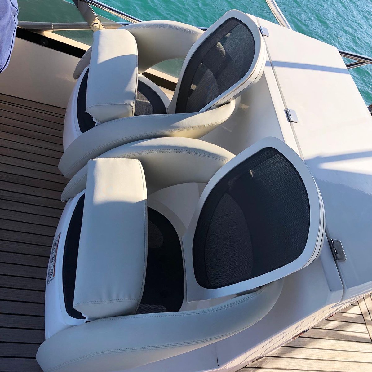 confnauticas's tweet photo. A seure que sortim a navegar! 🛥️🛥️
Seients de coberta perfectes✌🏼amb tapisseria de Confecciones Nauticas!
Necessites un pressupost?
Contacta amb nosaltres a l’email : confeccionesnauticas@gmail.com

.

#yachtdesign #tapicerianautica #textiles #nautica #yachts #tapiceros #sitges https://t.co/NnLMpnqIsd