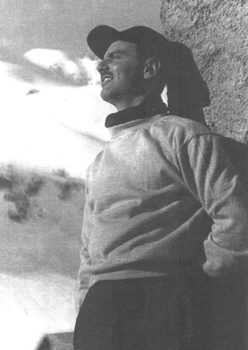 ANPIRomaPosti's tweet photo. Architetto e capitano d’artiglieria, #FilippoBeltrami, dopo l’#8settembre 1943 comandò una formazione partigiana nella zona di #Quarna, in #ValleStrona.
Cadde contro i nazifascisti  il #13febbraio 1944 a #Megolo (#Novara), insieme ad altri dodici #patrioti. Aveva 36 anni. https://t.co/eFVObUHv7M
