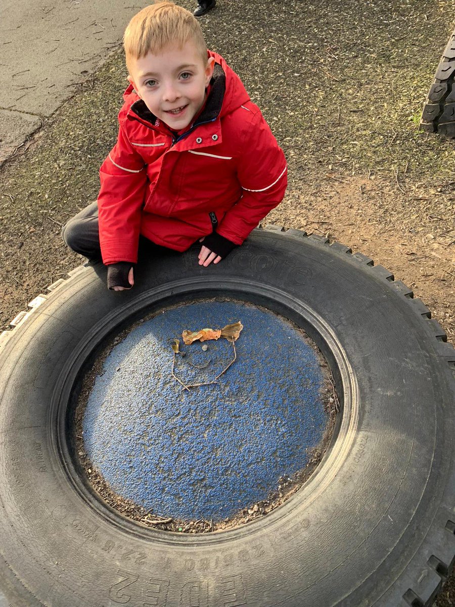 stjosephmossley's tweet image. Day three of taskmaster challenge! Creating a self portrait with nature! @TaskmasterEdu #CMHWTasking @AlexHorne @Place2Be