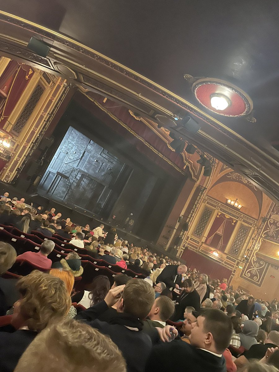 cd_essa's tweet photo. An enjoyable afternoon of Musical Theatre for our Year 11 students! Thank you @LiverpoolEmpire for an amazing production of Bugsy Malone!  #performance #creative @EssaAcademy @EssaPerforming https://t.co/hpjpbGNhTF