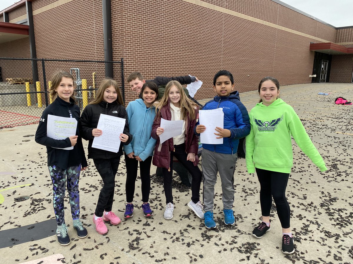 They are so creative!! Wrote a play, casted the parts and now practicing at recess! I love their imaginations!! 📖🎭🎬