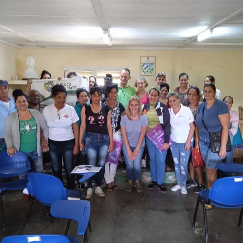 💪En el municipio Minas de Matahambre, en #PinardelRío, miembros de la comunidad aportan saberes y experiencias para hacer un sistema de aviso y evacuacion más inclusivo y eficaz. La acción es parte del proyecto #CuencaResiliente, financiado por <a href="/ECHO_LatAm/">EU Humanitarian Aid | Latin America & Caribbean</a> .