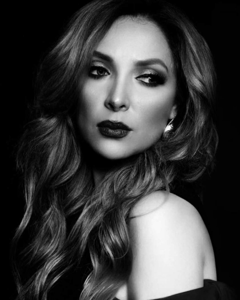 bettygapobe's tweet photo. Feliz  cumpleaños @MyriamMonteCruz  que tengas un bonito día con toda tu familia, un abrazo https://t.co/iarpXV9pub
