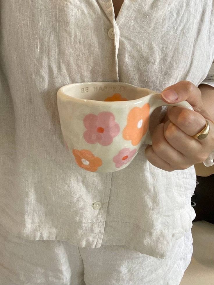 300moods's tweet photo. Daisy ceramic mug 💕 https://t.co/6Vo7JKJ65Z