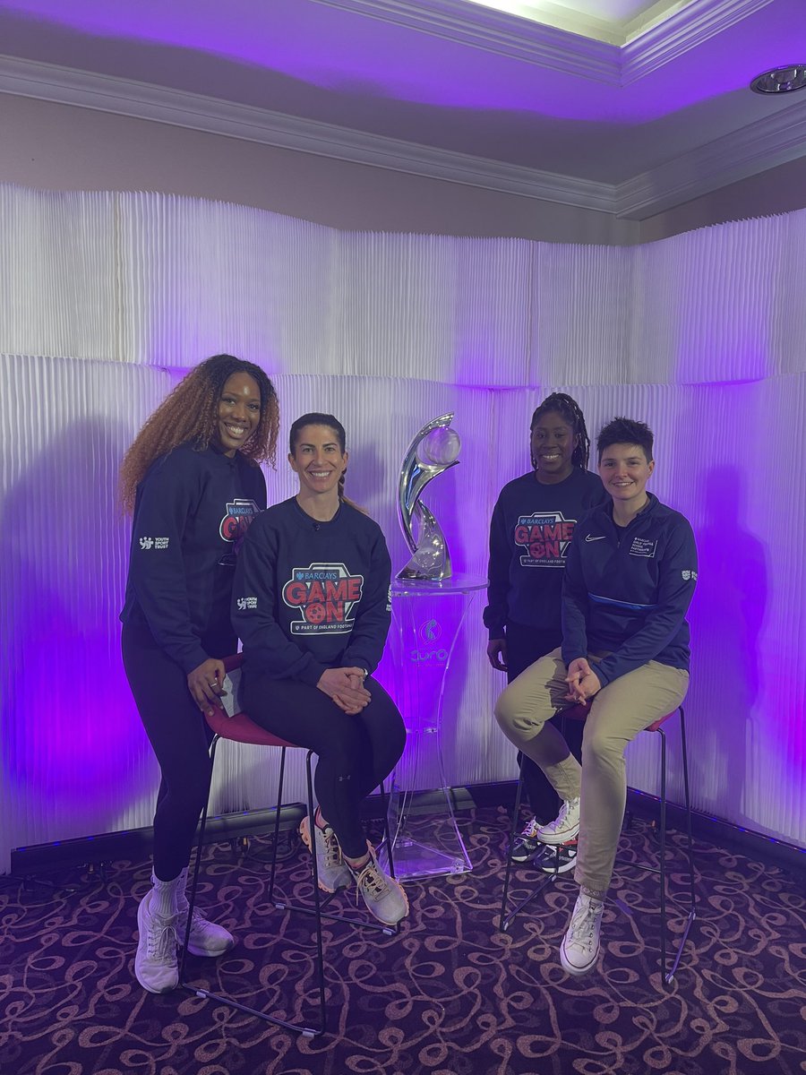 What a day! Barclays Game On - GO Lead has officially launched with the Inspire live event wrapped up. Great energy and fun sharing the day with @NicenNeetz @Jenna_Downing @MontyTrackStar  and virtual guest @jesspark21300 . Over to you now! #girlsfootballinschools