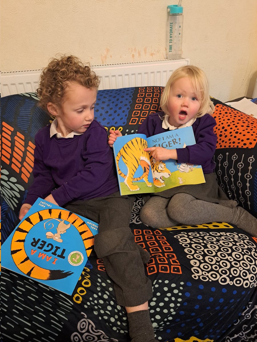 Charliegrace21's tweet photo. Ifor and Ffiôn are loving the book that got sent home from @Booktrust @TadPrimaryAcad @ootfp_itfs

#getcaughtreading #timetoread https://t.co/kKhSh3Orwu