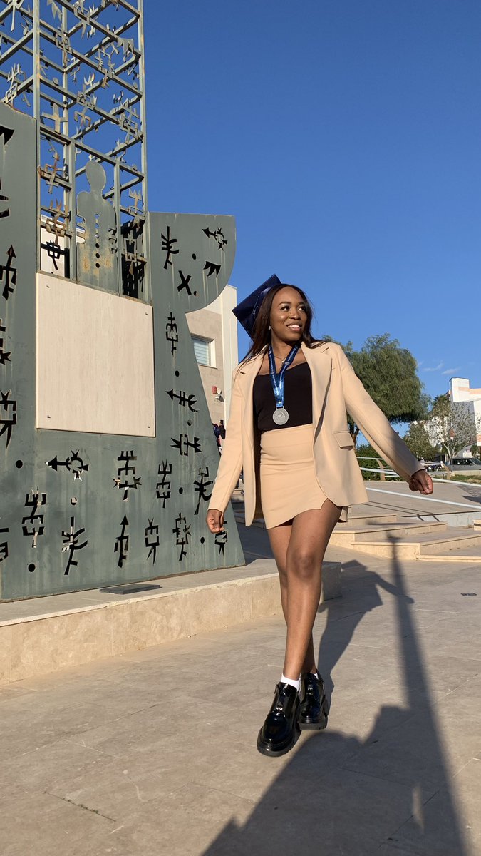 _do_tun's tweet image. GOD DID!!!
I am now a Doctor of Pharmacy!!

I was going to say I messed around and bagged a degree, but God knows I didn’t mess around for 6 years😂.